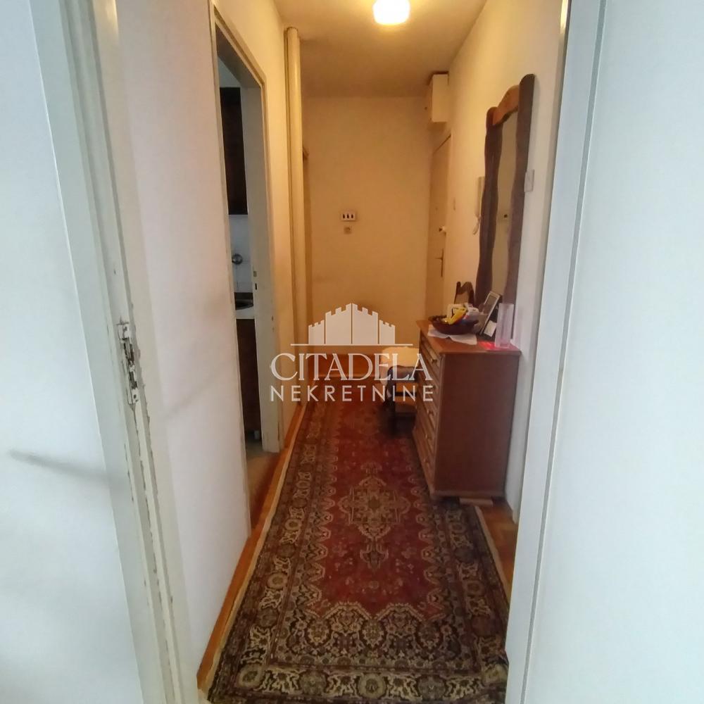 Stan na prodaju u Beogradu, Konjarnik, jednosoban, 38m2, cena 152000 evra