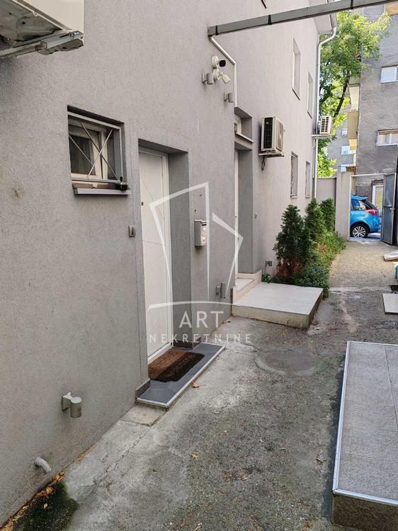 Stan na prodaju u Beogradu, Palilula, troiposoban, 95m2, cena 299000 evra