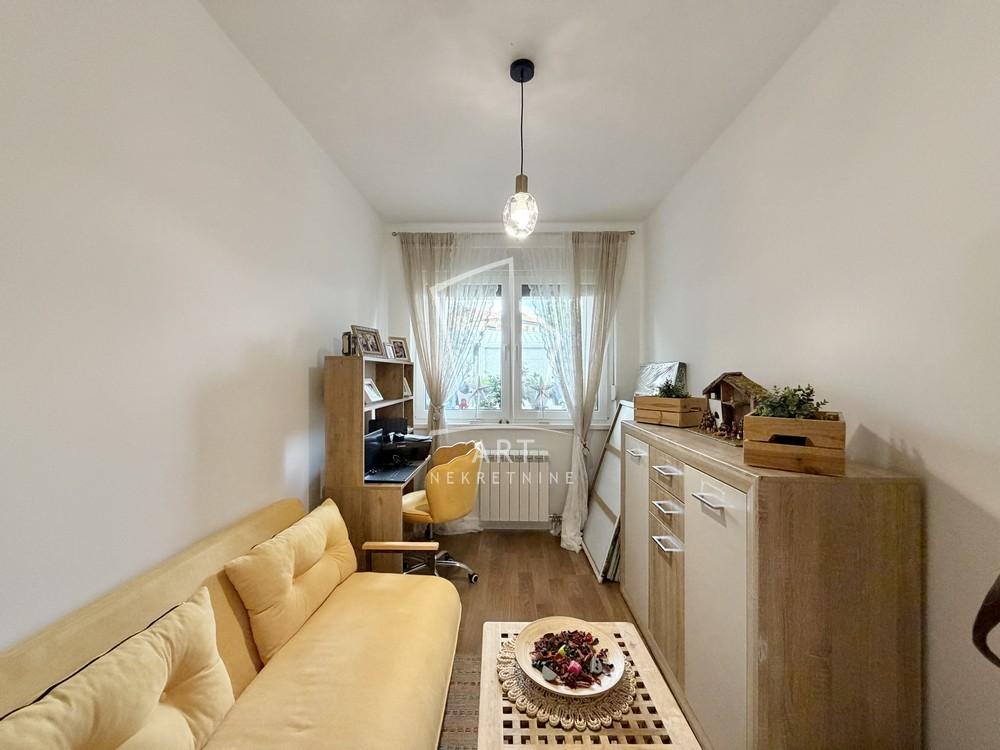 Stan na prodaju u Beogradu, Zemun, troiposoban, 94m2, cena 340000 evra