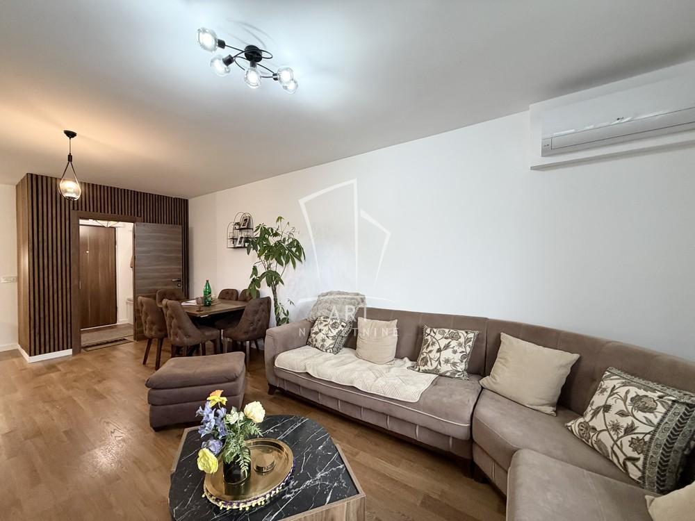 Stan na prodaju u Beogradu, Zemun, troiposoban, 94m2, cena 340000 evra