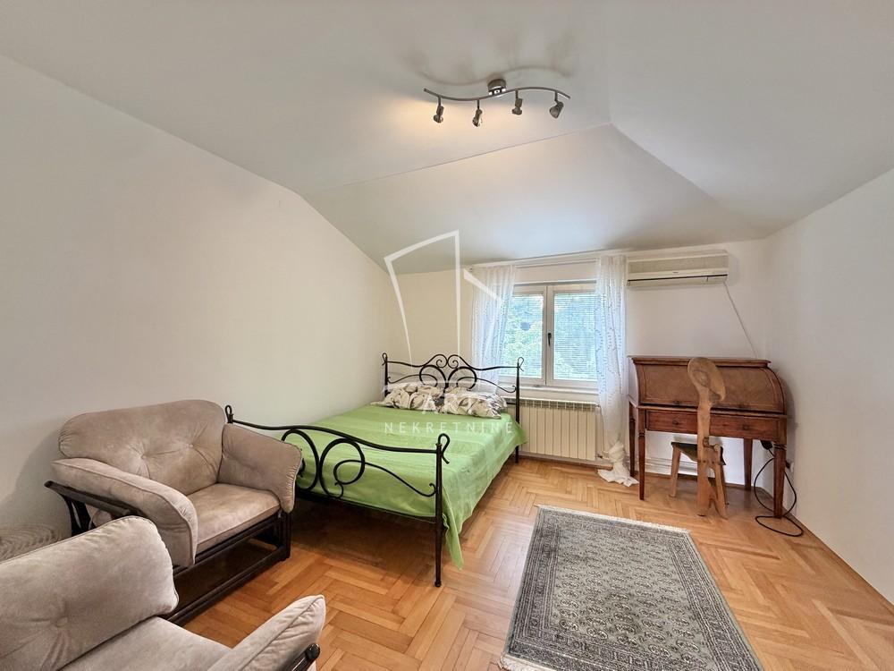 Stan na prodaju u Beogradu, Dedinje, cetvorosoban, 128m2, cena 520000 evra