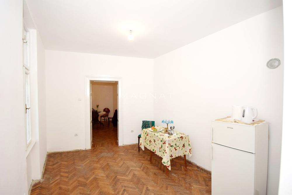 Stan na prodaju u Beogradu, Stari grad, trosoban, 87m2, cena 289900 evra