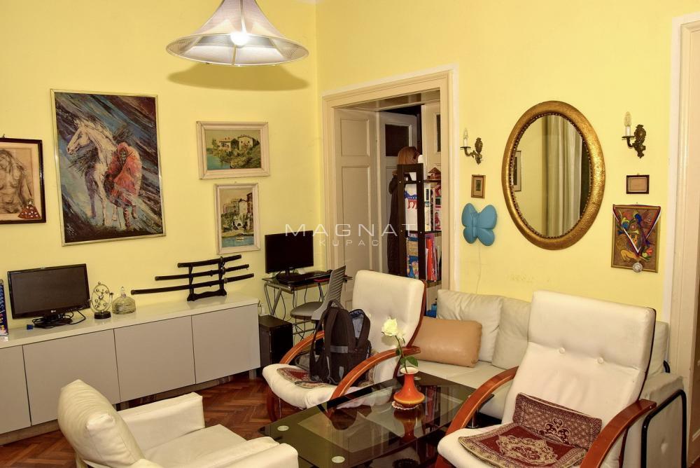 Stan na prodaju u Beogradu, Stari grad, cetvorosoban, 90m2, cena 330000 evra