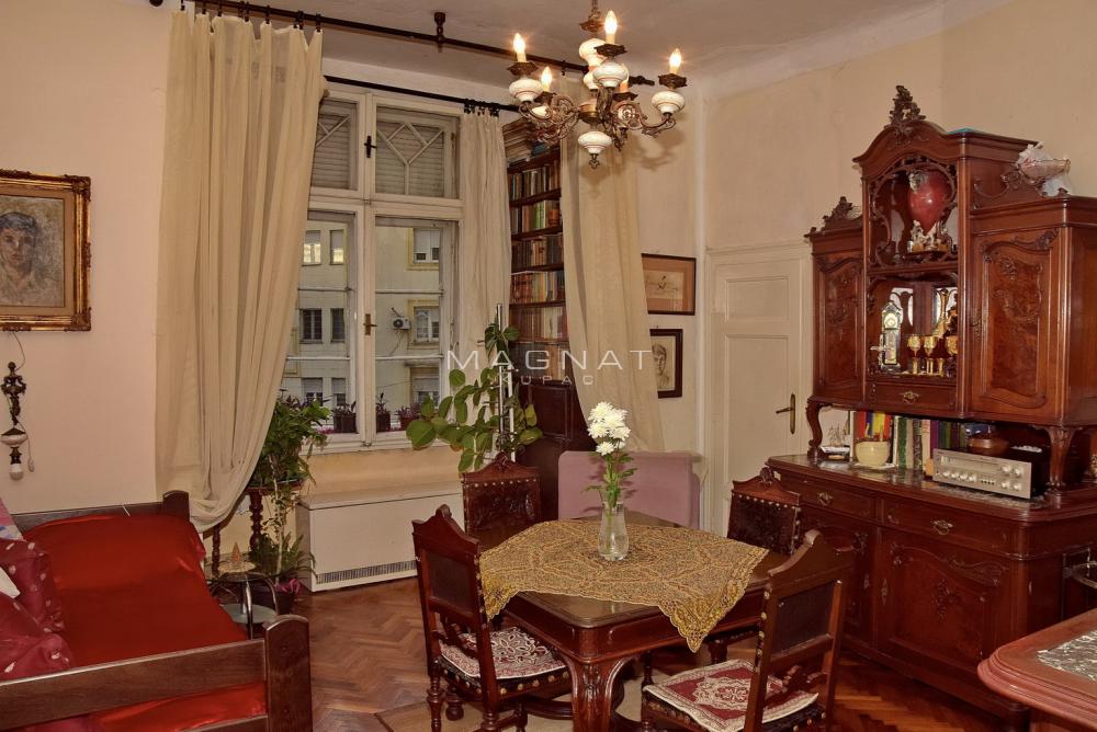 Stan na prodaju u Beogradu, Stari grad, cetvorosoban, 90m2, cena 330000 evra