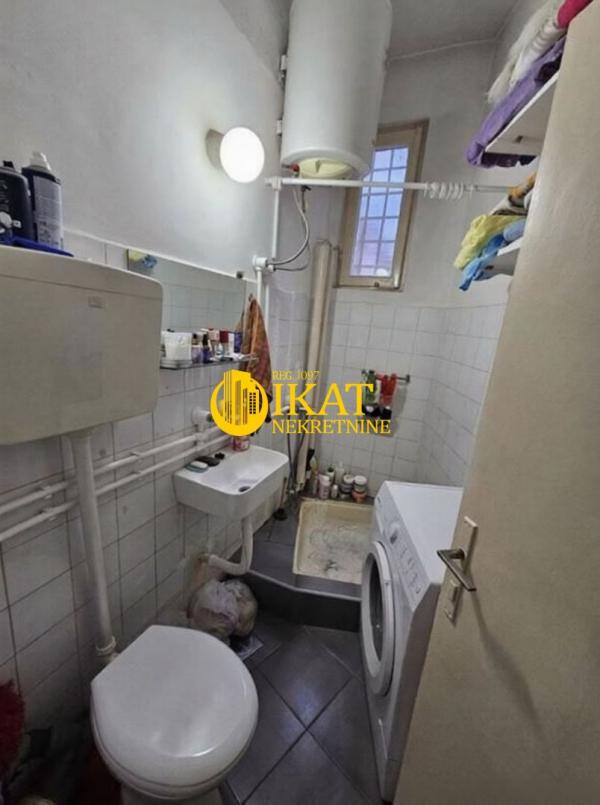 Stan na prodaju u Beogradu, Stari grad, 16m2, cena 93000 evra