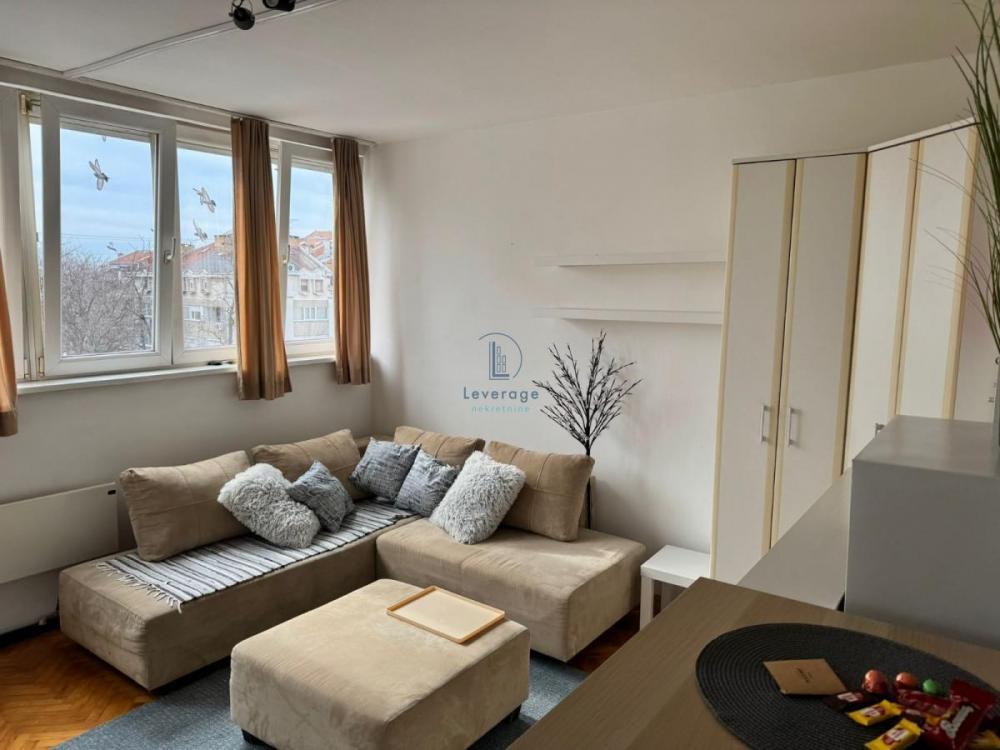 Stan na prodaju u Beogradu, Banovo brdo, jednosoban, 21m2, cena 98500 evra