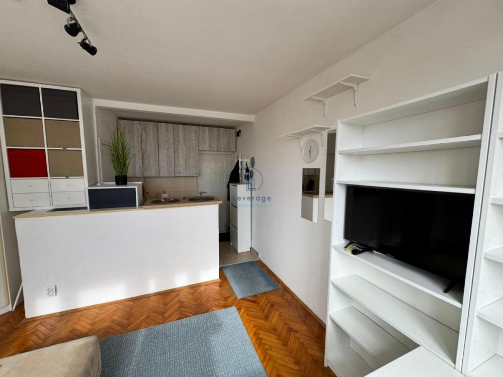 Stan na prodaju u Beogradu, Banovo brdo, jednosoban, 21m2, cena 98500 evra