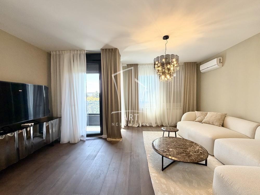 Stan na prodaju u Beogradu, Zemun, trosoban, 85m2, cena 288000 evra