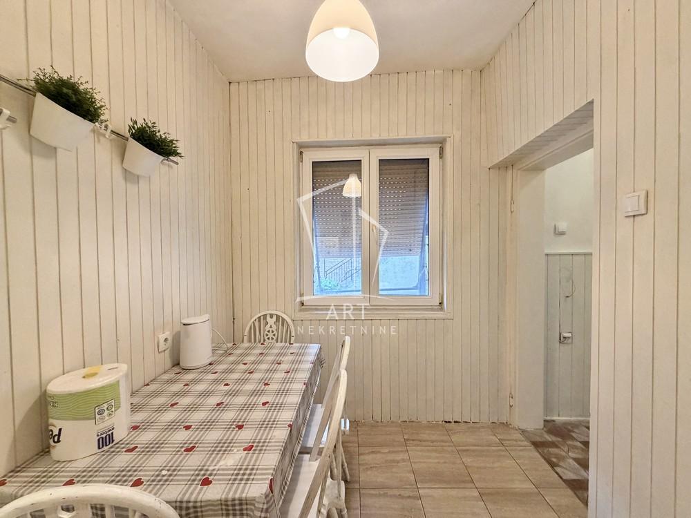 Stan na prodaju u Beogradu, Zemun, dvosoban, 37m2, cena 204000 evra