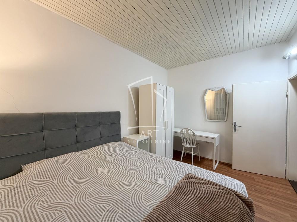 Stan na prodaju u Beogradu, Zemun, dvosoban, 37m2, cena 204000 evra