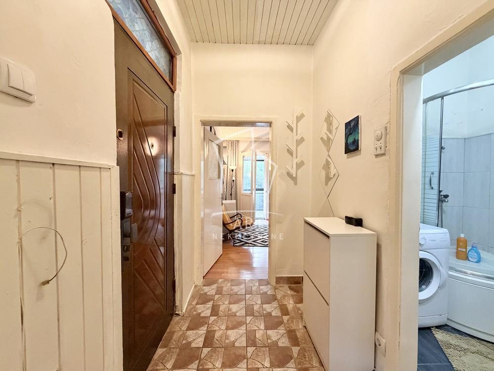 Stan na prodaju u Beogradu, Zemun, dvosoban, 37m2, cena 204000 evra