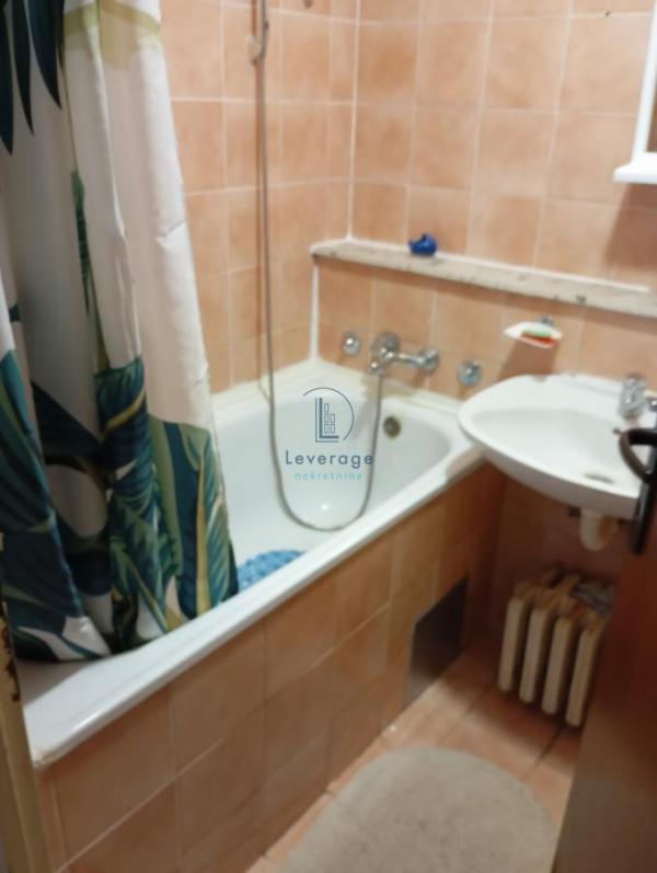 Stan na prodaju u Beogradu, Višnjička banja, trosoban, 67m2, cena 185000 evra