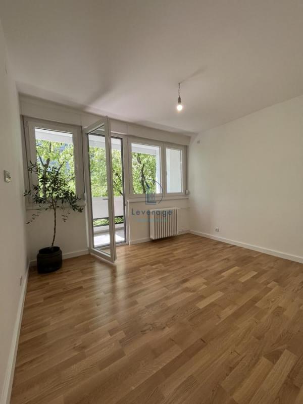 Stan na prodaju u Beogradu, Donji grad, dvoiposoban, 61m2, cena 205000 evra