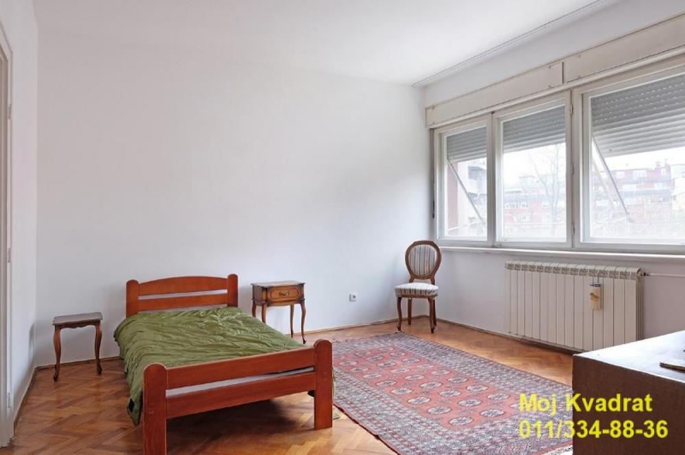 Stan na prodaju u Beogradu, Kalenić pijaca, dvosoban, 55m2, cena 249000 evra