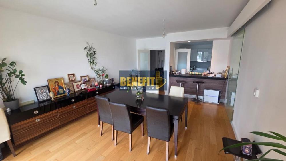 Stan na prodaju u Beogradu, Novi Beograd blok 65, trosoban, 90m2, cena 480000 evra