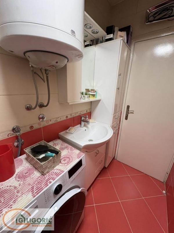 Stan na prodaju u Beogradu, Bogoslovija, dvosoban, 53m2, cena 210000 evra