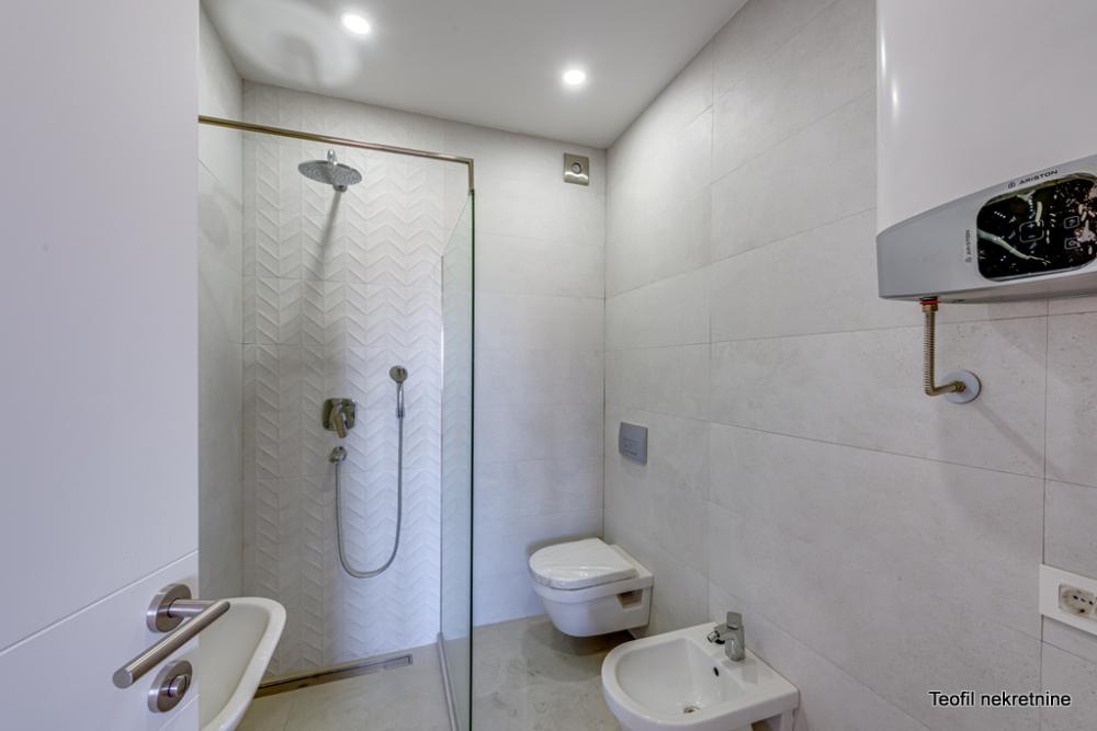 Stan na prodaju u Beogradu, Šumice, trosoban, 66m2, cena 277000 evra