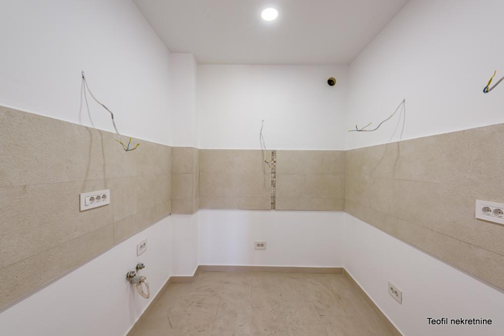 Stan na prodaju u Beogradu, Šumice, trosoban, 66m2, cena 277000 evra