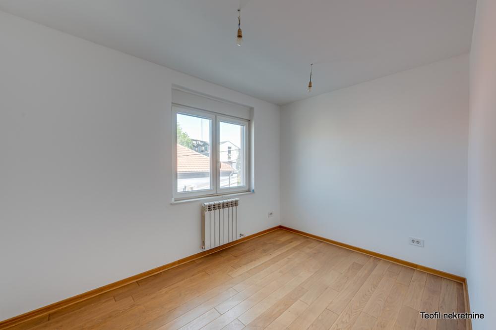 Stan na prodaju u Beogradu, Šumice, trosoban, 66m2, cena 277000 evra