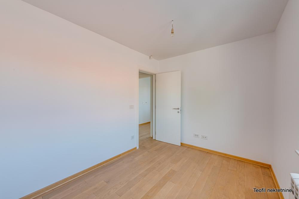 Stan na prodaju u Beogradu, Šumice, trosoban, 66m2, cena 277000 evra