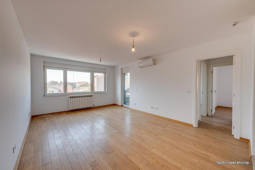 Stan na prodaju u Beogradu, Šumice, trosoban, 66m2, cena 277000 evra