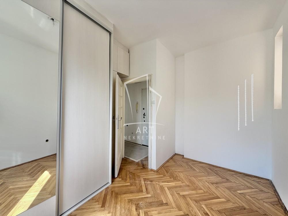 Stan na prodaju u Beogradu, Zvezdara, dvosoban, 42m2, cena 207000 evra