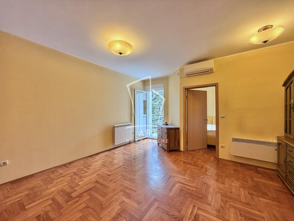 Stan na prodaju u Beogradu, Vračar (Hram), dvosoban, 46m2, cena 270000 evra