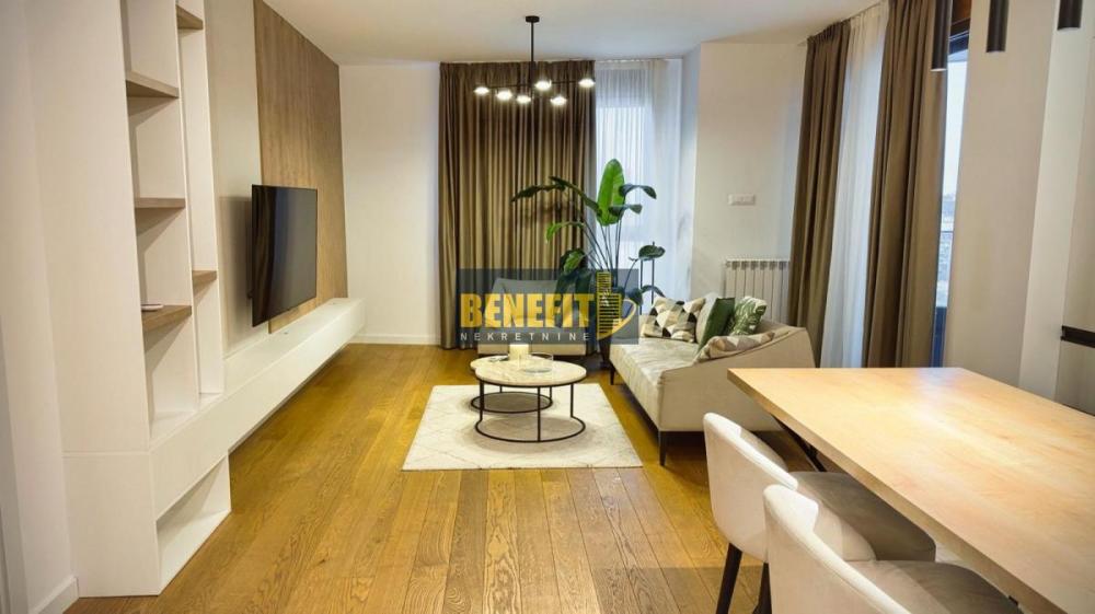 Stan na prodaju u Beogradu, Savski venac, cetvorosoban, 108m2, cena 710000 evra