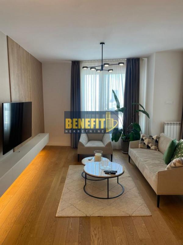 Stan na prodaju u Beogradu, Savski venac, cetvorosoban, 108m2, cena 710000 evra