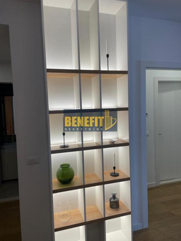 Stan na prodaju u Beogradu, Savski venac, cetvorosoban, 108m2, cena 710000 evra