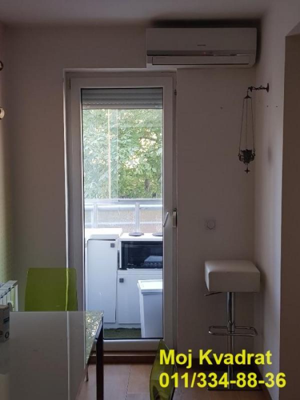 Stan na prodaju u Beogradu, Mirijevo, trosoban, 70m2, cena 204000 evra