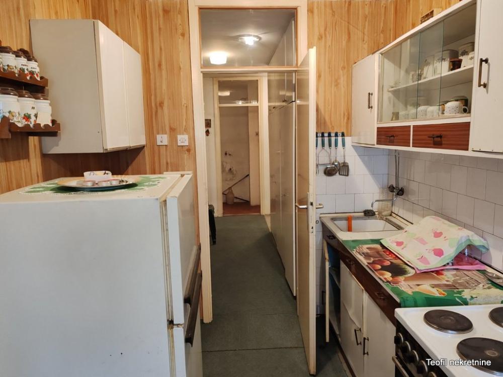 Stan na prodaju u Beogradu, Novi Beograd blok 70 (Kineski TC), dvosoban, 59m2, cena 220000 evra