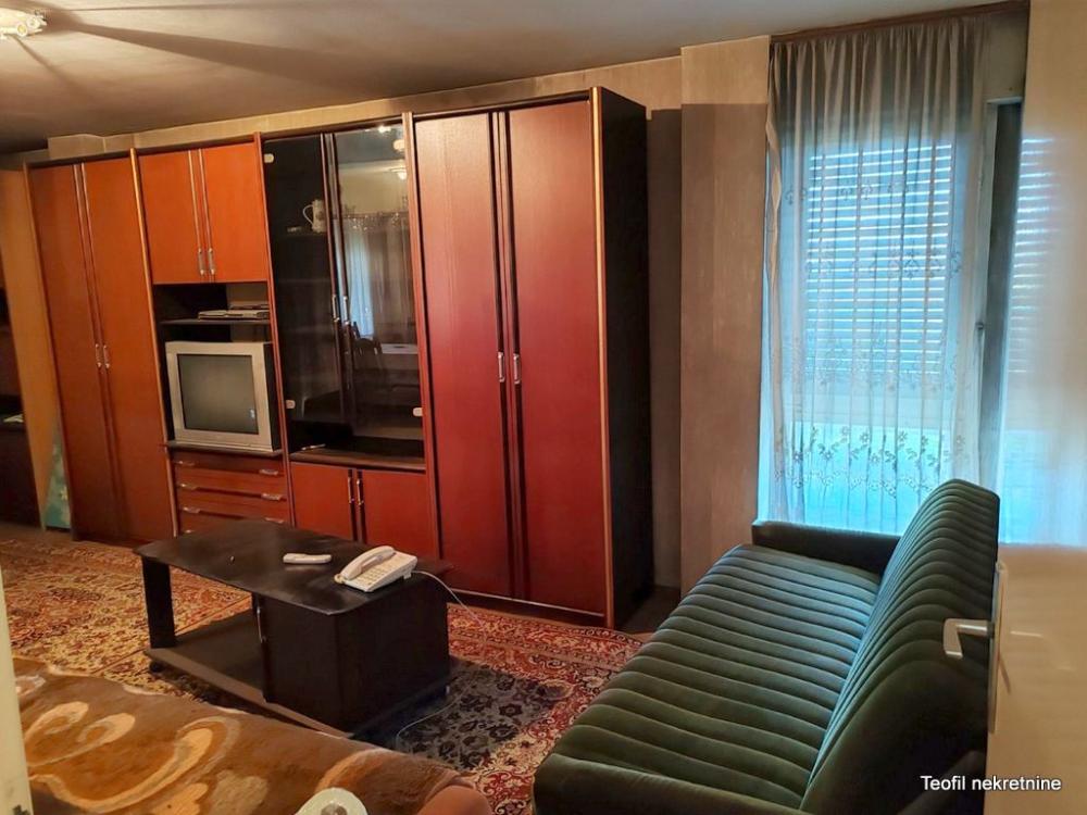 Stan na prodaju u Beogradu, Novi Beograd blok 70 (Kineski TC), dvosoban, 59m2, cena 220000 evra