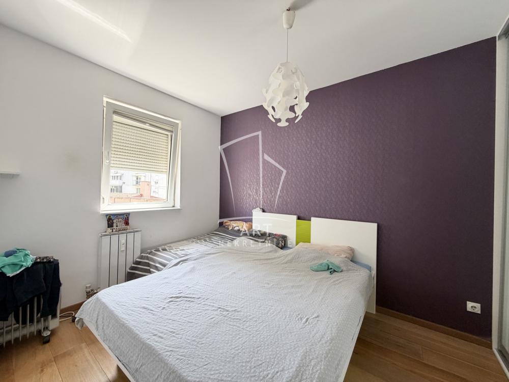 Stan na prodaju u Beogradu, Zvezdara, dvoiposoban, 67m2, cena 204000 evra