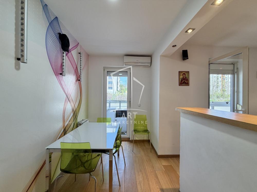 Stan na prodaju u Beogradu, Zvezdara, dvoiposoban, 67m2, cena 204000 evra