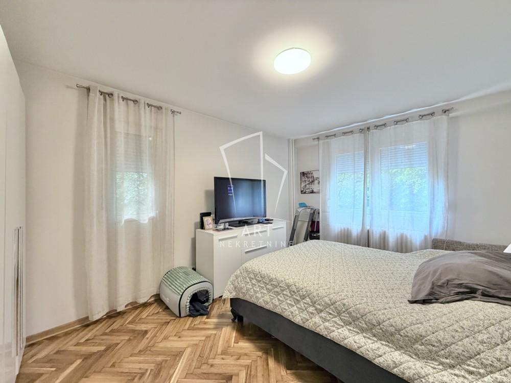 Stan na prodaju u Beogradu, Banovo brdo, dvosoban, 55m2, cena 139900 evra