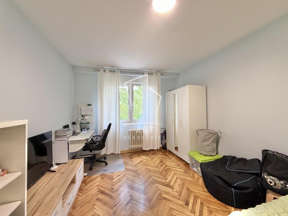 Stan na prodaju u Beogradu, Banovo brdo, dvosoban, 55m2, cena 139900 evra