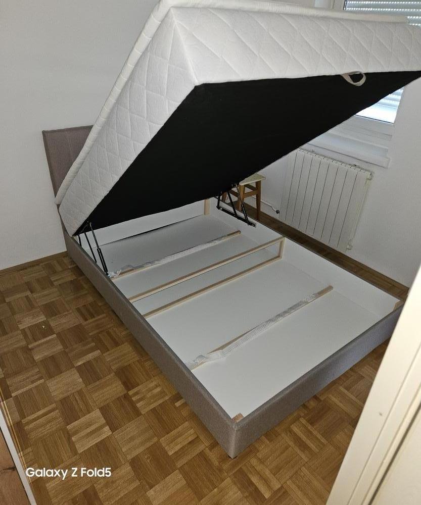 Stan na prodaju u Beogradu, Novi Beograd blok 62, jednoiposoban, 53m2, cena 202000 evra