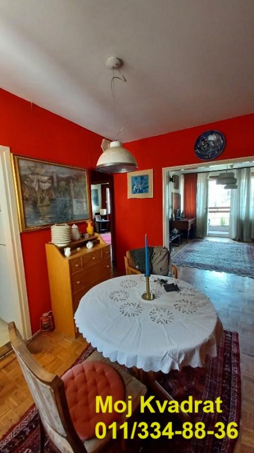 Stan na prodaju u Beogradu, Novi Beograd blok 70 (Kineski TC), dvosoban, 67m2, cena 238000 evra