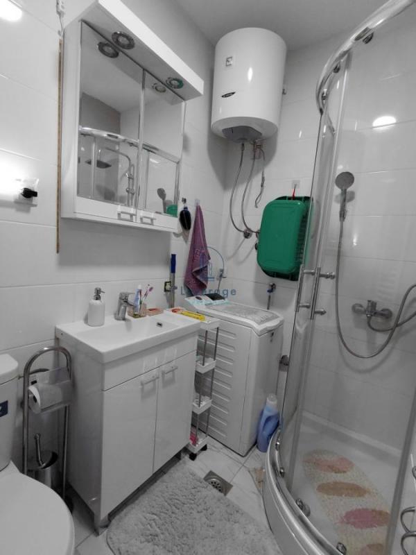 Stan na prodaju u Beogradu, Voždovac, dvoiposoban, 47m2, cena 150000 evra