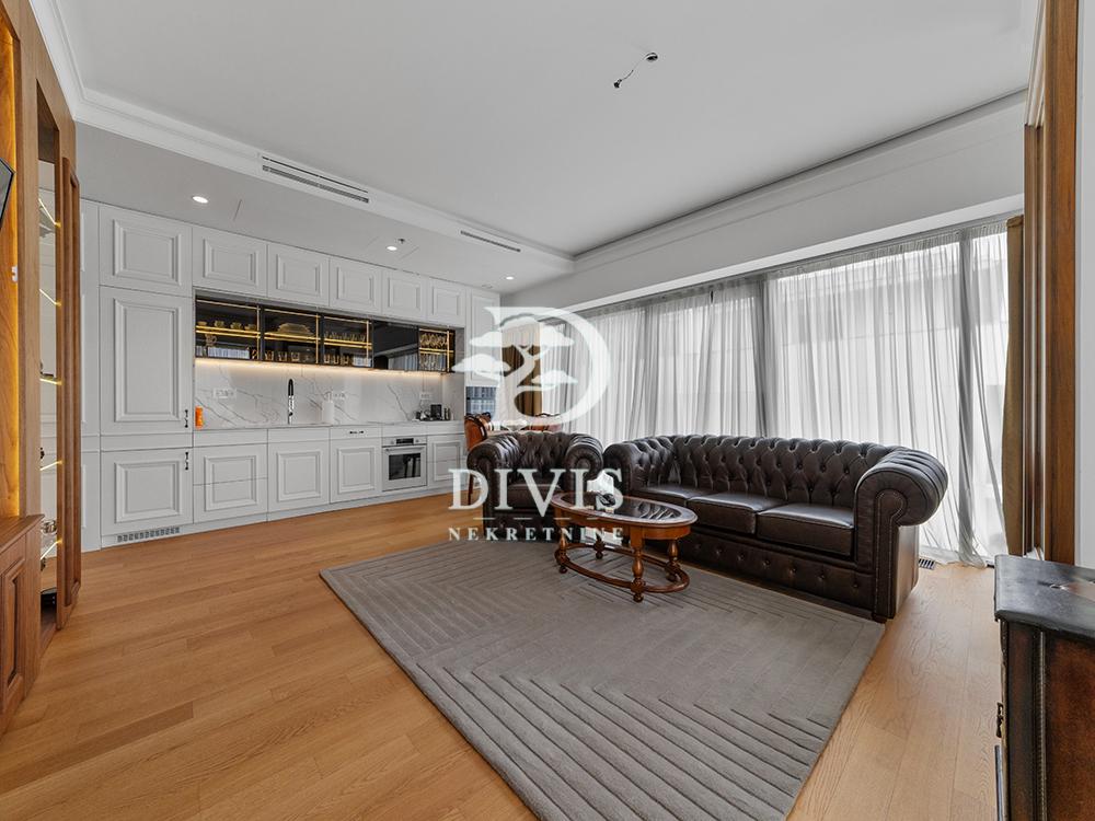 Stan na prodaju u Beogradu, Novi Beograd, trosoban, 95m2, cena 590000 evra