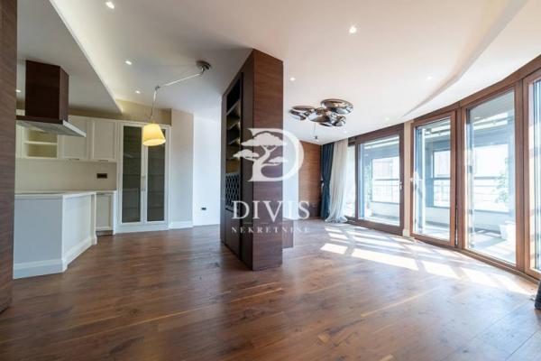 Stan na prodaju u Beogradu, Vračar (Hram), 152m2, cena 640000 evra