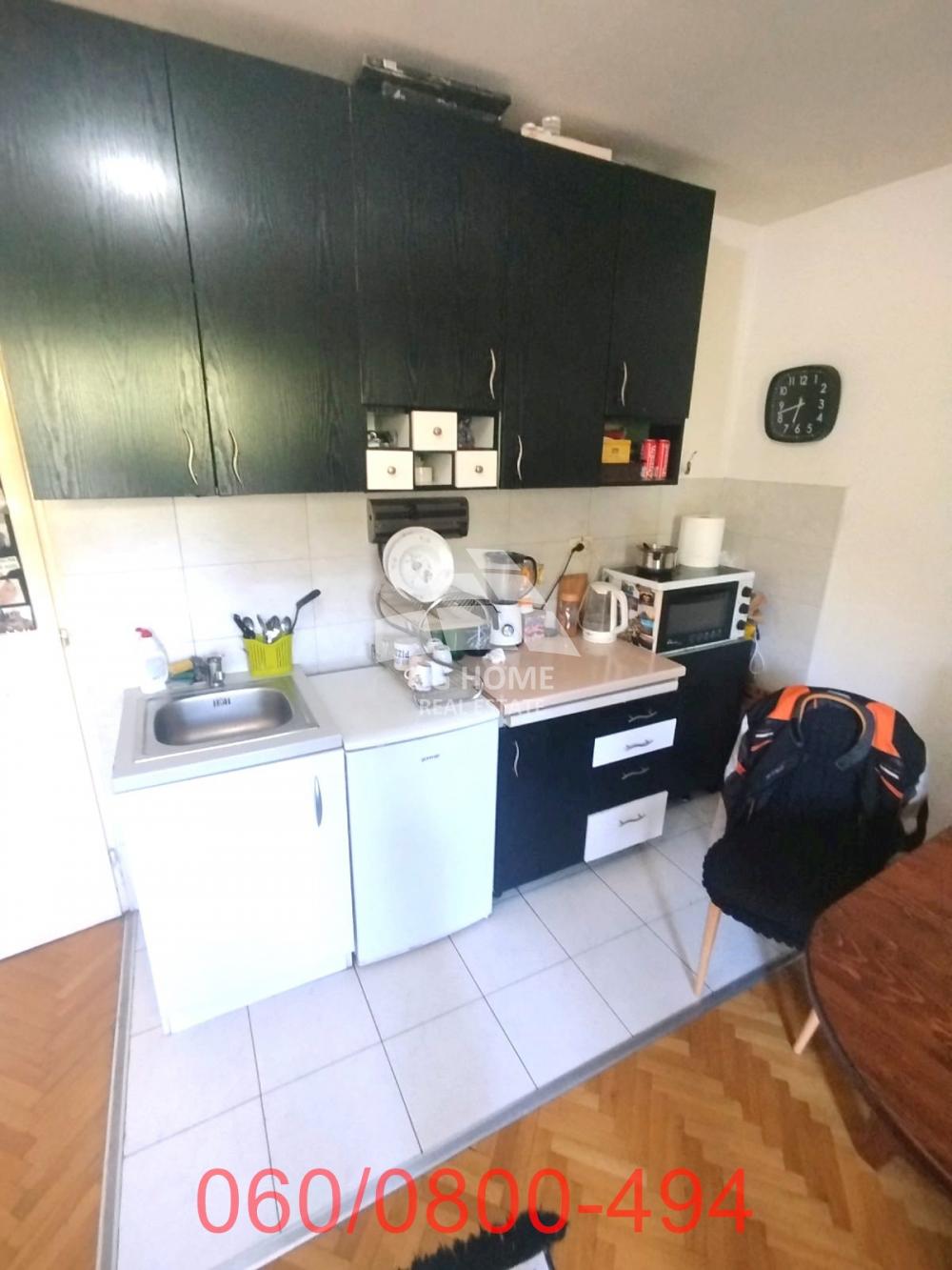 Stan na prodaju u Beogradu, Zemun, 26m2, cena 124000 evra