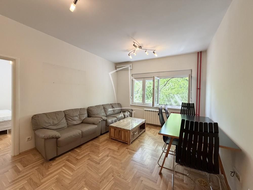 Stan na prodaju u Beogradu, Novi Beograd, dvosoban, 51m2, cena 199000 evra