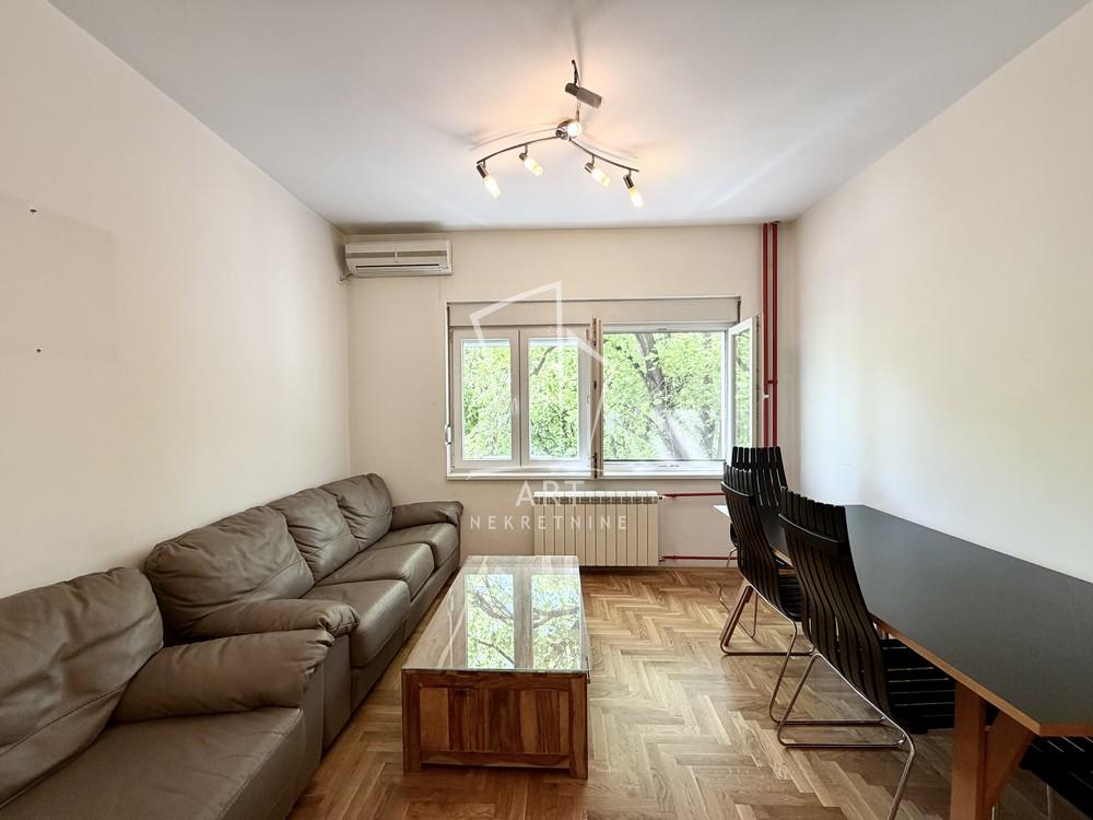 Stan na prodaju u Beogradu, Novi Beograd, dvosoban, 51m2, cena 199000 evra