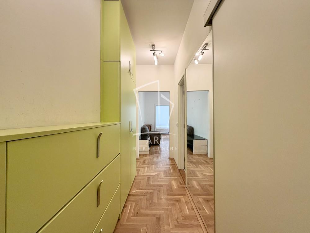 Stan na prodaju u Beogradu, Novi Beograd, dvosoban, 51m2, cena 199000 evra