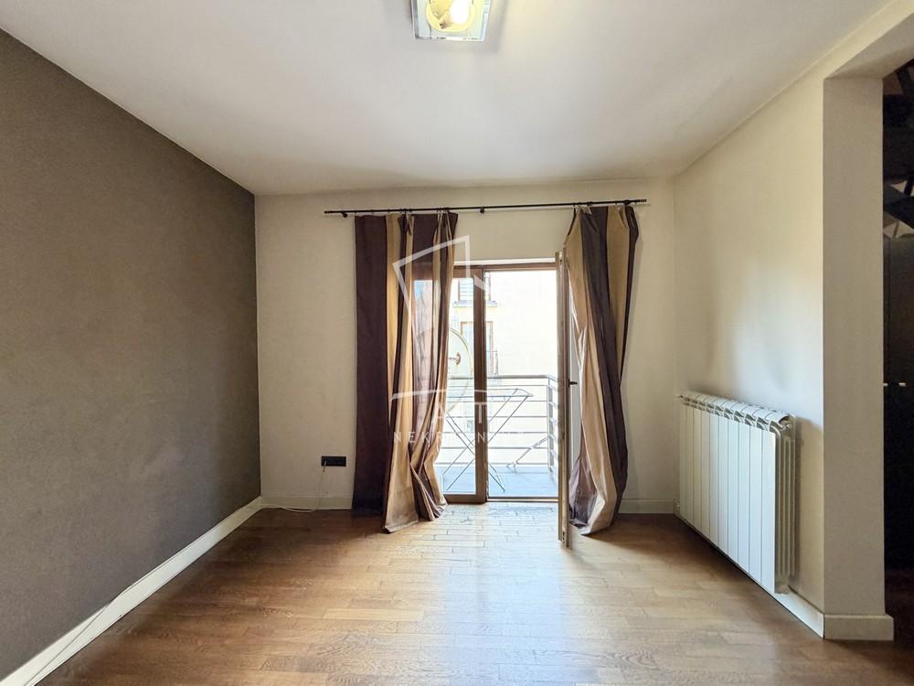 Stan na prodaju u Beogradu, Stari grad, cetvorosoban, 155m2, cena 570000 evra
