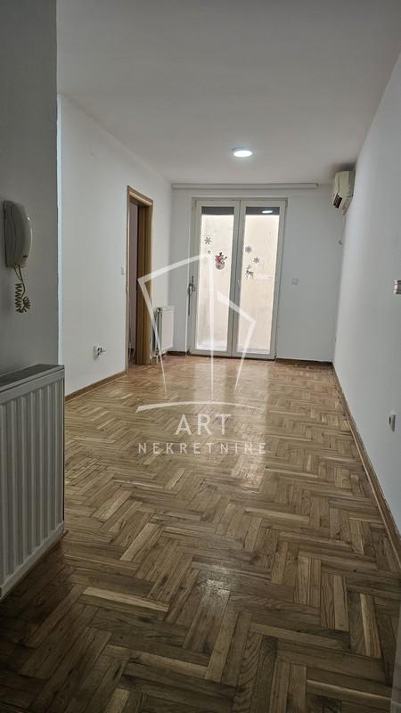 Glavna slika oglasa 272400