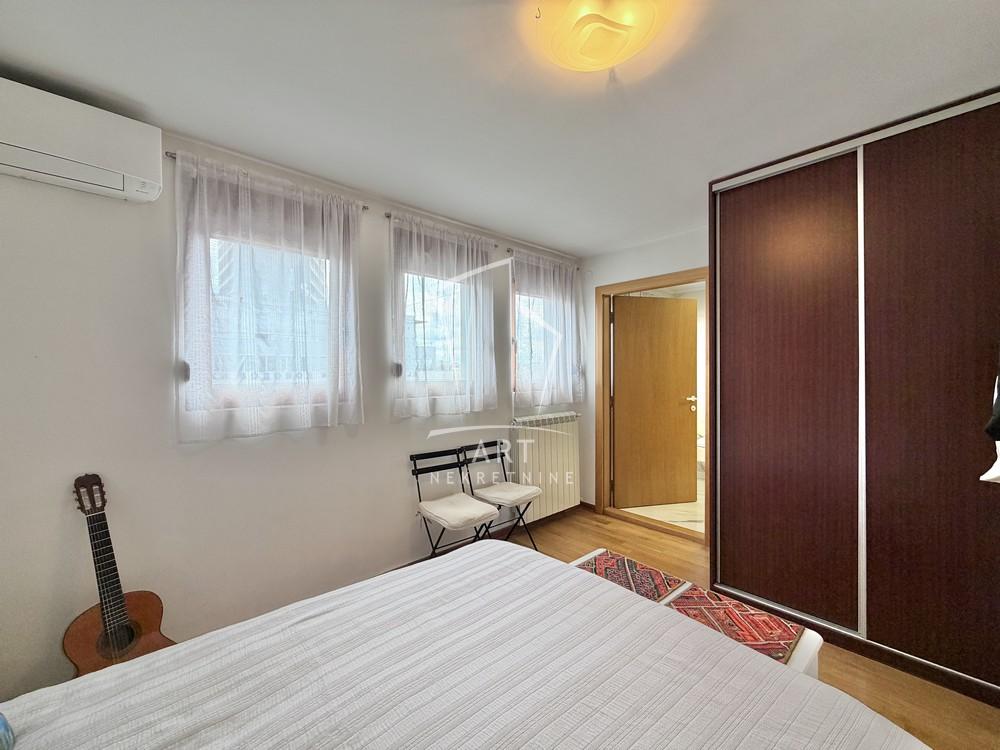 Stan na prodaju u Beogradu, Stari grad, 160m2, cena 750000 evra