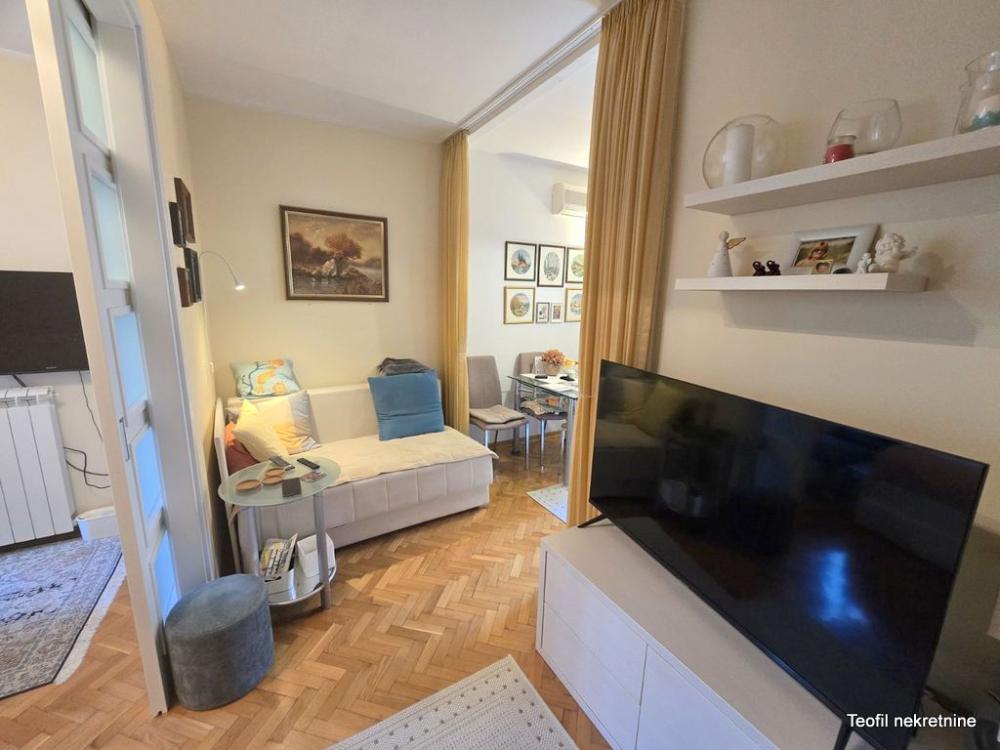 Stan na prodaju u Beogradu, Vukov spomenik, jednoiposoban, 39m2, cena 188000 evra